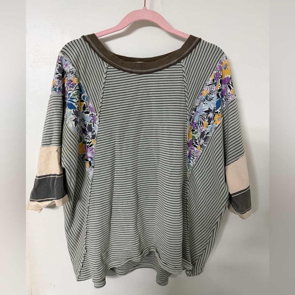 Three Bird Nest Striped Floral 3/4 Sleeve Top
